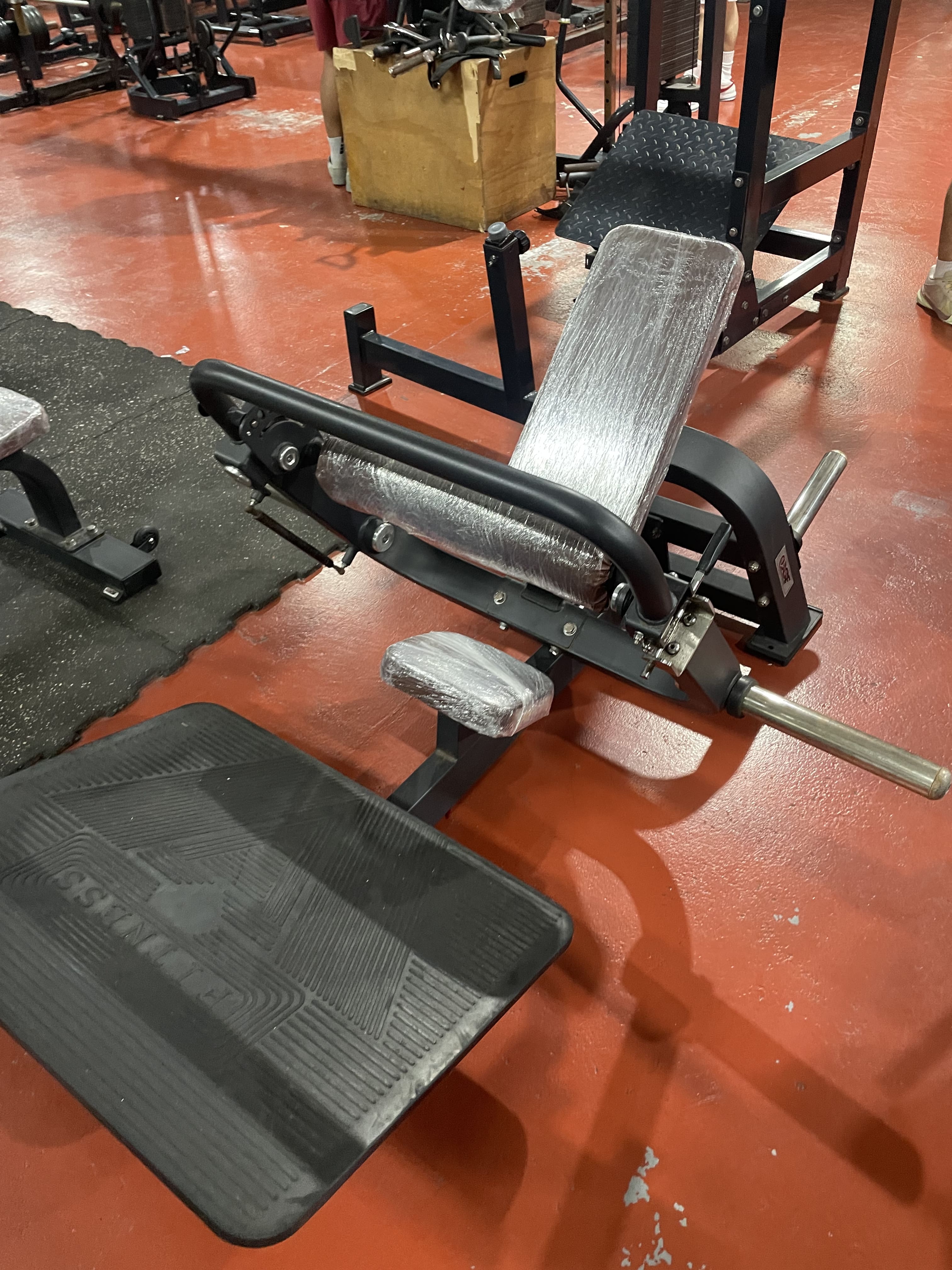hip-thrust-machine